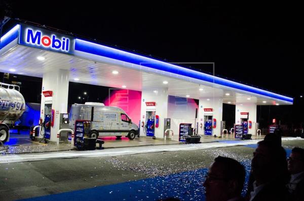 Arranca primera gasolinera sin Pemex